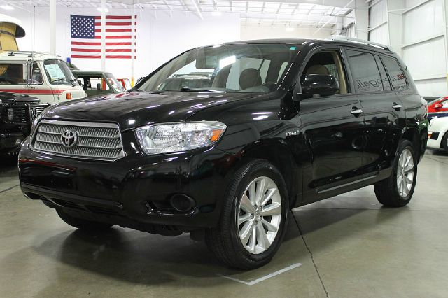 2008 Toyota Highlander Ram 3500 Diesel 2-WD