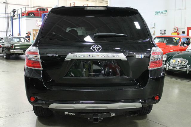 2008 Toyota Highlander Ram 3500 Diesel 2-WD