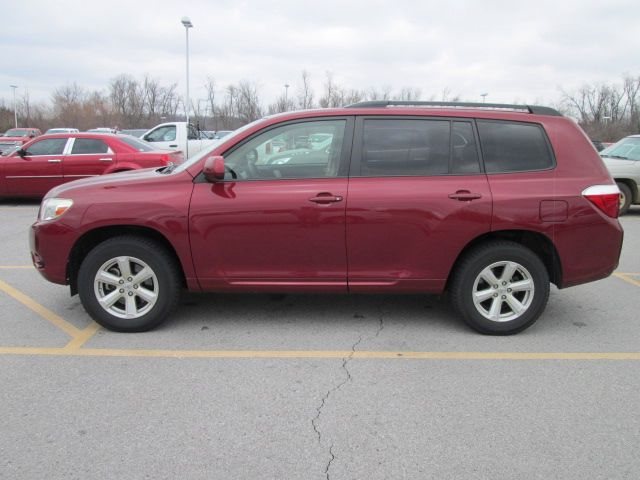 2008 Toyota Highlander 540ia 4dr Sdn 5-spd Auto