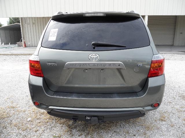 2008 Toyota Highlander 540ia 4dr Sdn 5-spd Auto