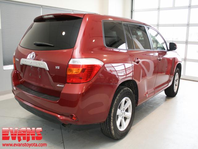 2008 Toyota Highlander 540ia 4dr Sdn 5-spd Auto