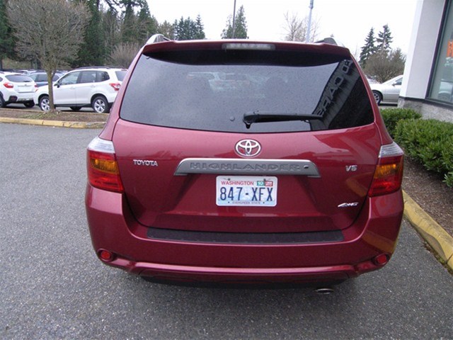 2008 Toyota Highlander 540ia 4dr Sdn 5-spd Auto