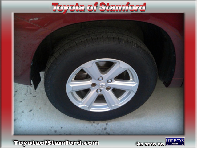 2008 Toyota Highlander 540ia 4dr Sdn 5-spd Auto