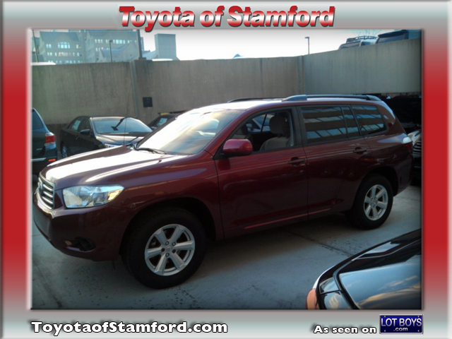 2008 Toyota Highlander 540ia 4dr Sdn 5-spd Auto