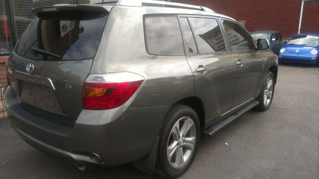 2008 Toyota Highlander Extended Cab V8 LT W/1lt