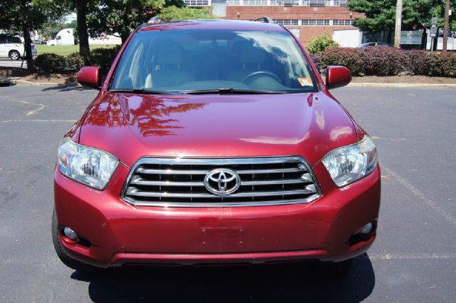 2008 Toyota Highlander Elk Conversion Van