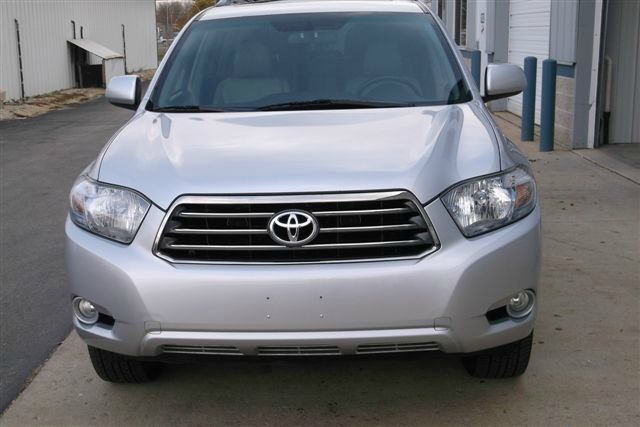 2009 Toyota Highlander Elk Conversion Van