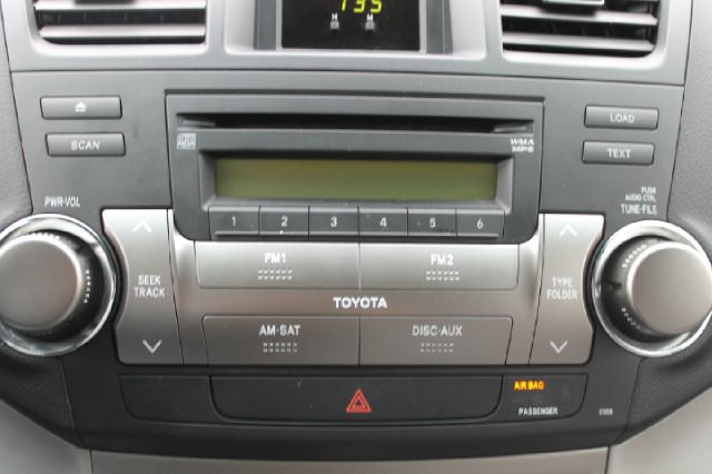 2009 Toyota Highlander 176 W.B. 4D