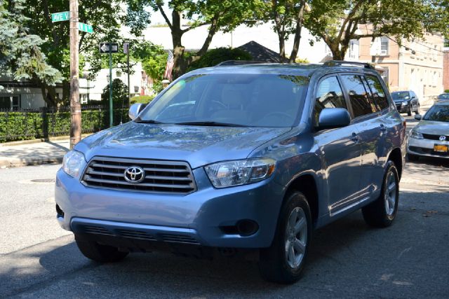 2010 Toyota Highlander 4X4 QUAD CAB GAS SLT