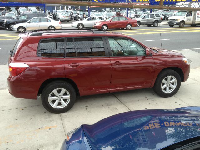 2010 Toyota Highlander GT Firehawk