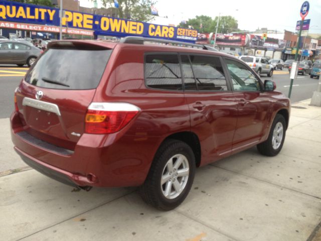 2010 Toyota Highlander GT Firehawk