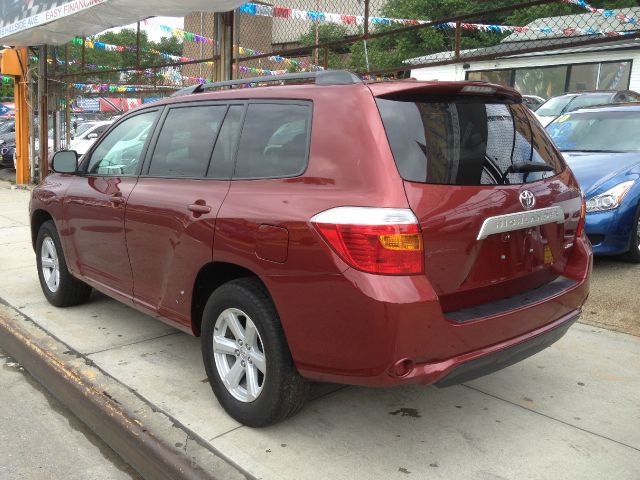 2010 Toyota Highlander GT Firehawk