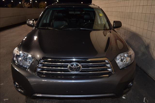 2010 Toyota Highlander Red Line