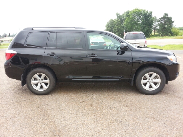 2010 Toyota Highlander Elk Conversion Van