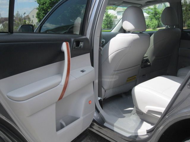 2010 Toyota Highlander Super