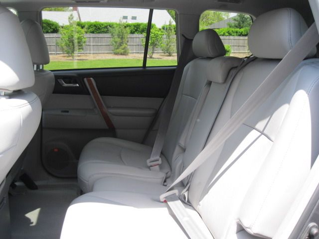 2010 Toyota Highlander Super