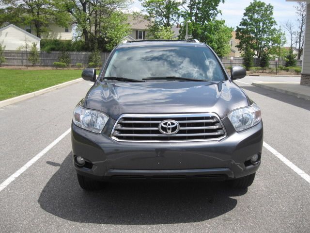 2010 Toyota Highlander Super