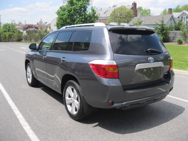 2010 Toyota Highlander Super