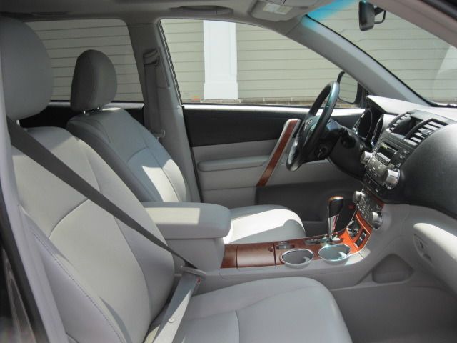 2010 Toyota Highlander Super