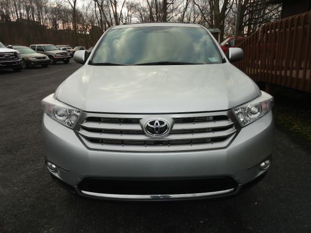 2011 Toyota Highlander 528ia 4dr Sdn Auto Sedan