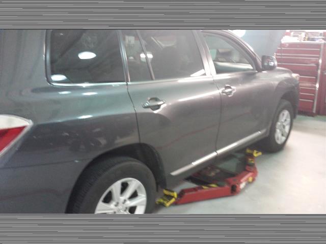 2011 Toyota Highlander Red Line