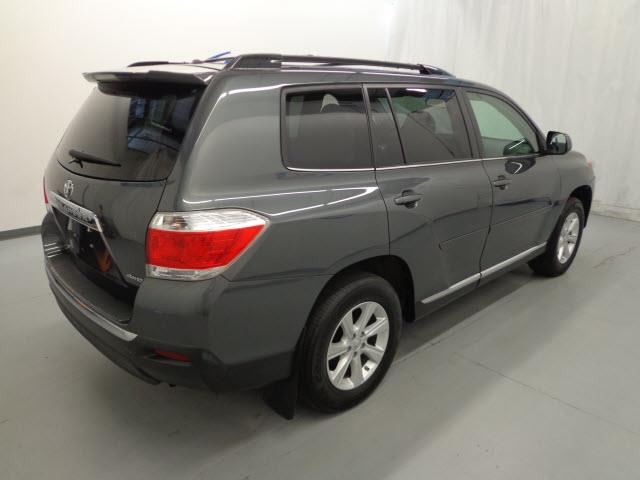 2011 Toyota Highlander Unknown