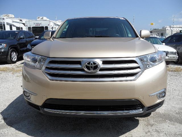 2011 Toyota Highlander SLT 25