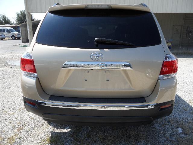 2011 Toyota Highlander SLT 25