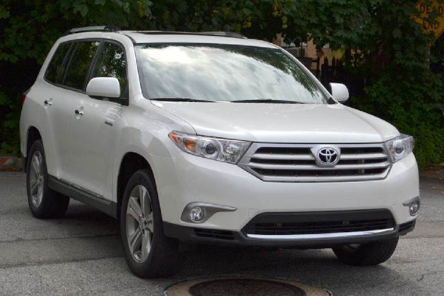 2011 Toyota Highlander Super