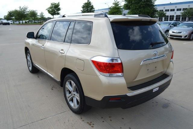 2011 Toyota Highlander SLT 25