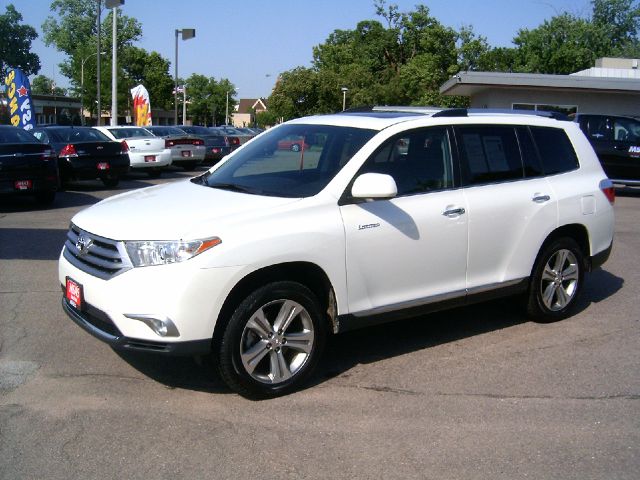 2011 Toyota Highlander Super