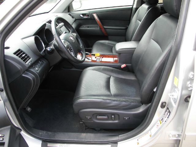 2011 Toyota Highlander Unknown