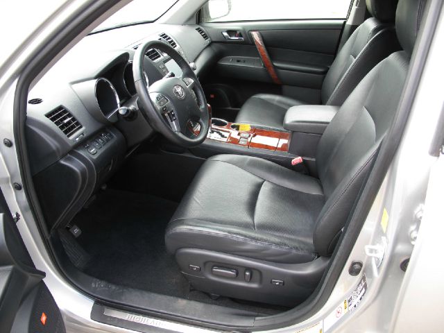 2011 Toyota Highlander Unknown