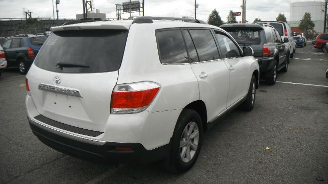 2012 Toyota Highlander 4X4 QUAD CAB GAS SLT