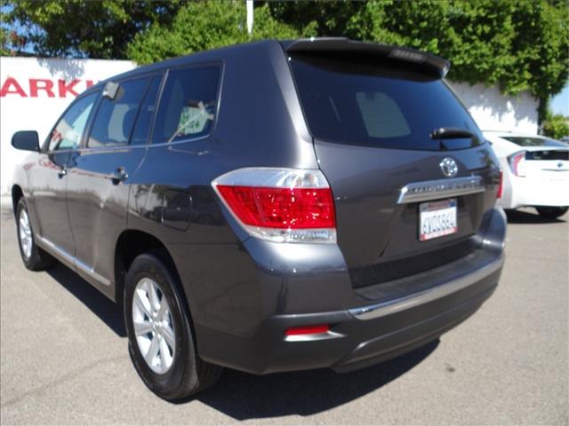 2012 Toyota Highlander XLE AWD Van