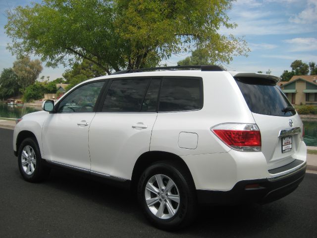 2012 Toyota Highlander SLT 2500 4x4 With 12 Inch Lift