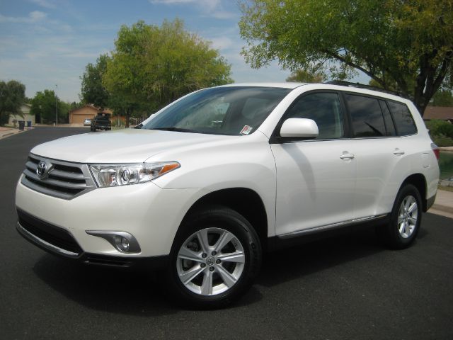 2012 Toyota Highlander SLT 2500 4x4 With 12 Inch Lift