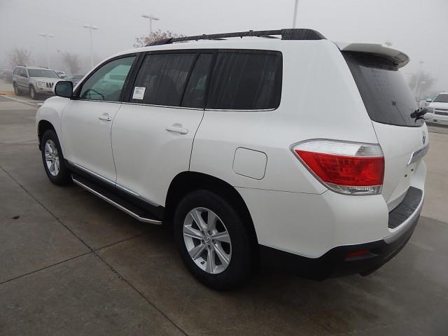 2013 Toyota Highlander Unknown