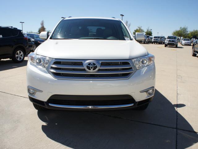 2013 Toyota Highlander SE