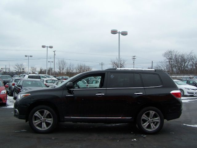 2013 Toyota Highlander Super