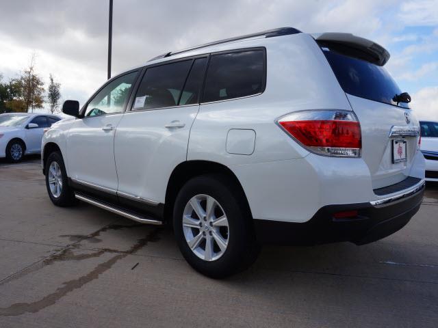 2013 Toyota Highlander SE