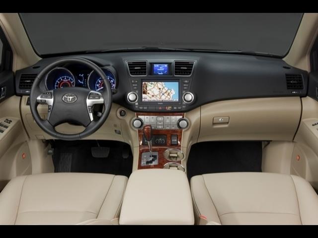 2013 Toyota Highlander 22