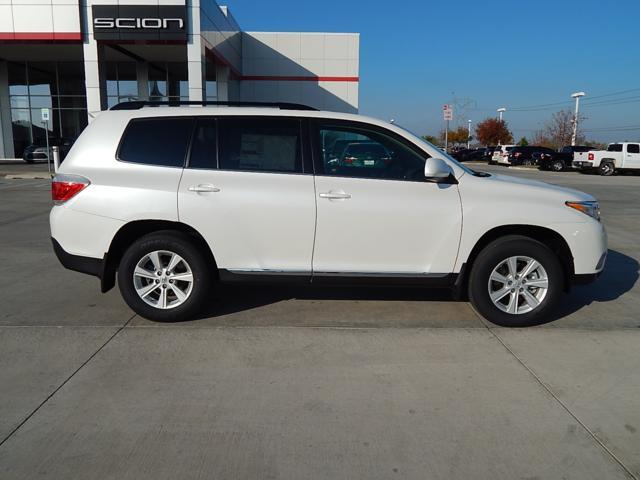 2013 Toyota Highlander Unknown