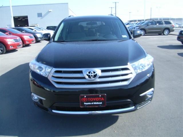 2013 Toyota Highlander HD Reg Cab 131.5 WB C6P