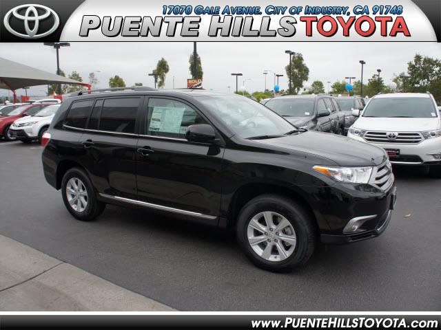 2013 Toyota Highlander HD Reg Cab 131.5 WB C6P