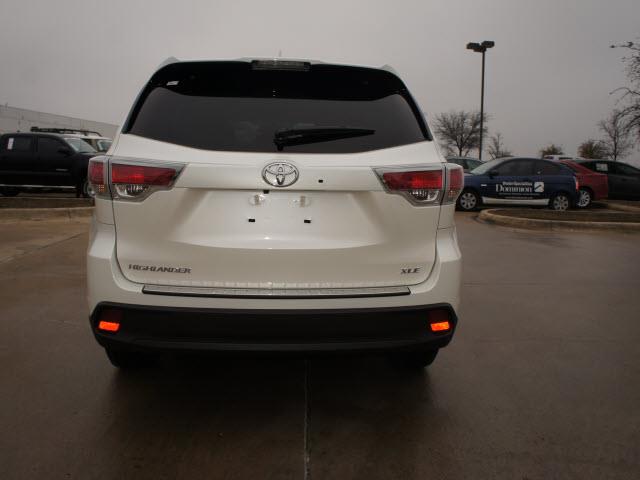 2014 Toyota Highlander SEL Sport Utility 4D