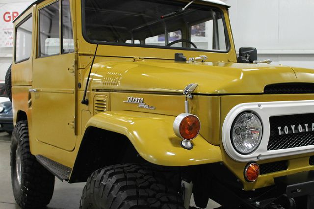 1967 Toyota LandCruiser 4dr Sdn AT (natl) Tech Pkg