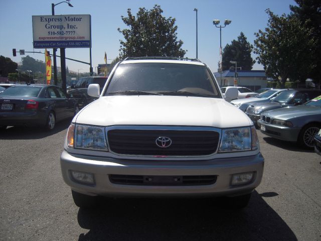 2000 Toyota LandCruiser Ram 3500 Diesel 2-WD