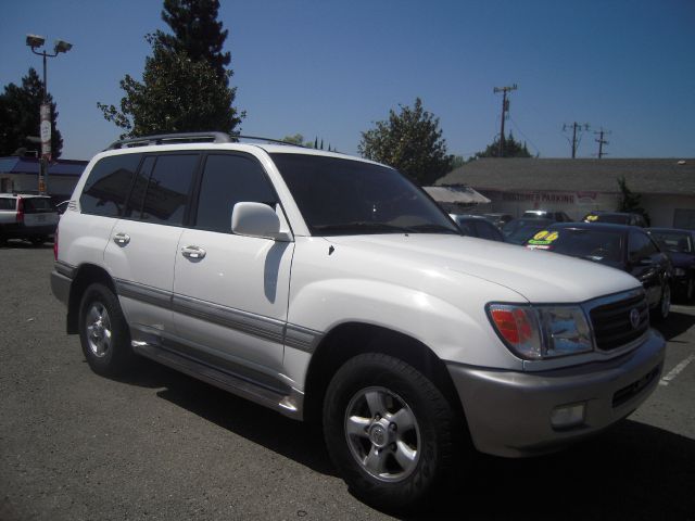 2000 Toyota LandCruiser Ram 3500 Diesel 2-WD