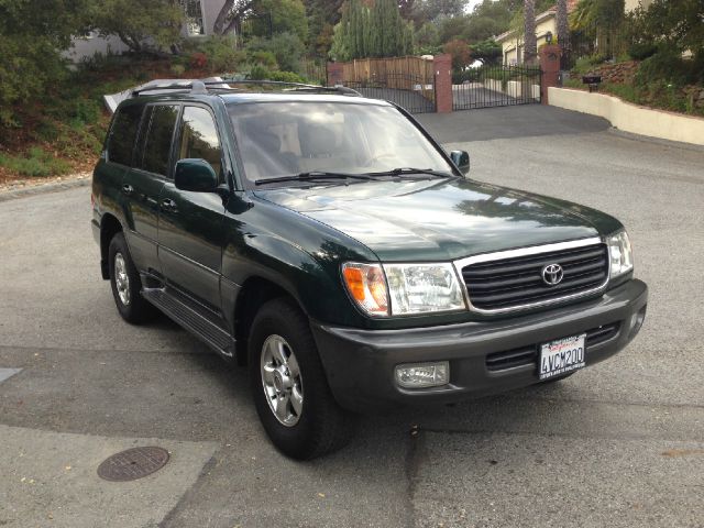 2001 Toyota LandCruiser Ram 3500 Diesel 2-WD